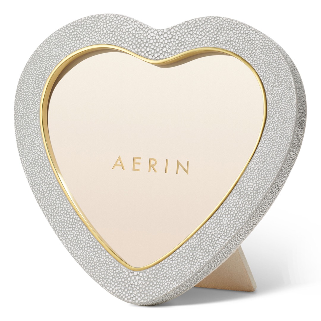 Shagreen Heart Frame (Dove)