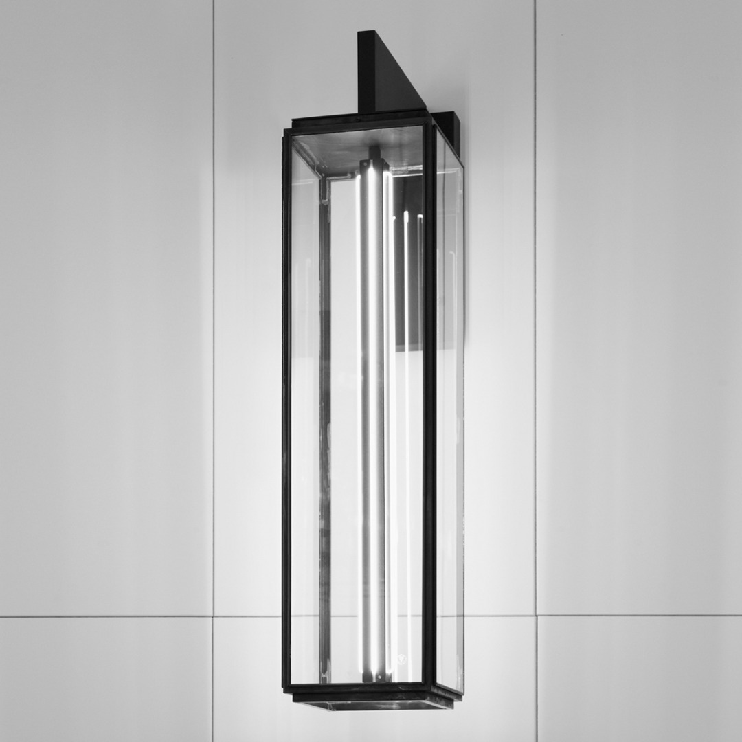 Ilford Wall On Bracket 900