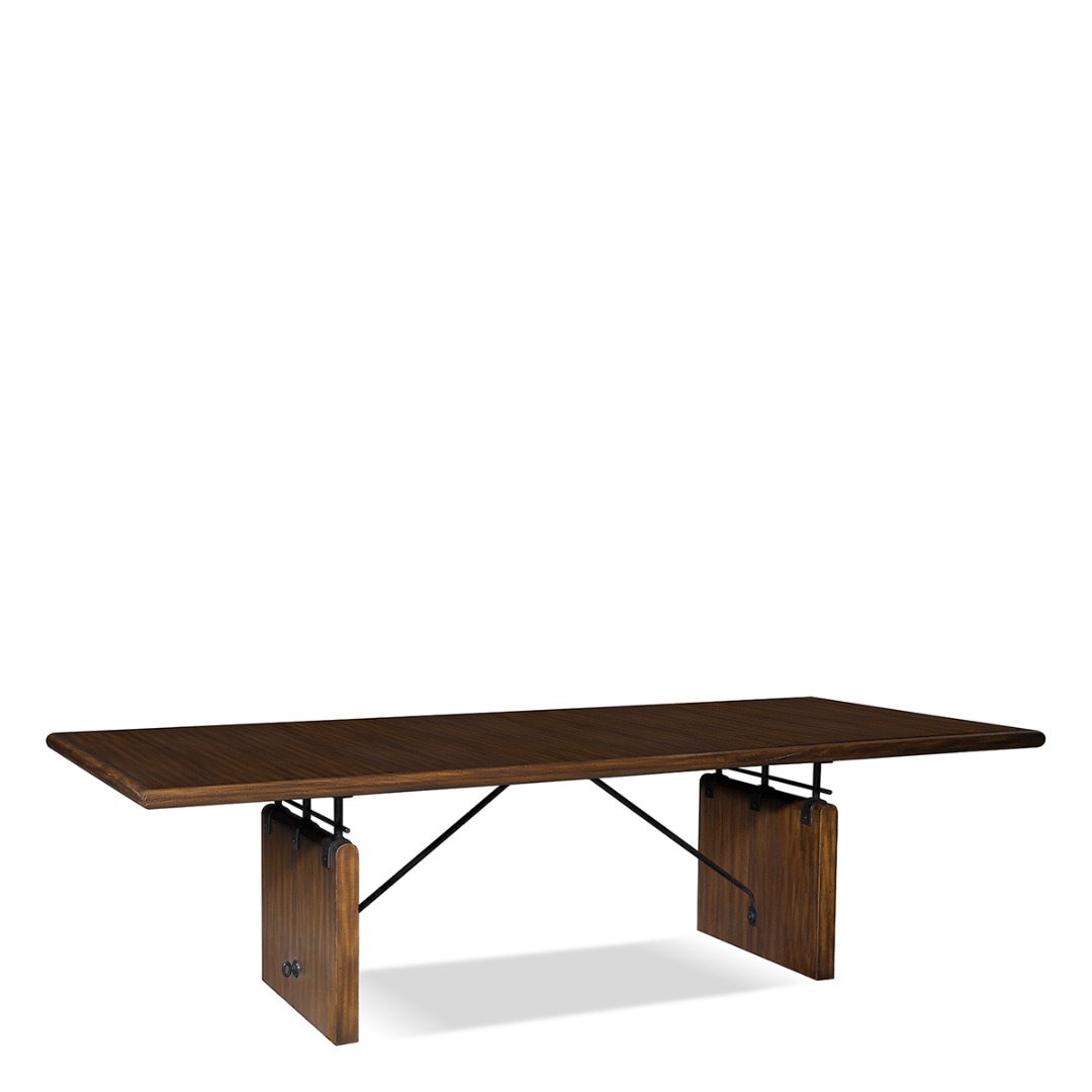 Roda Dining Table
